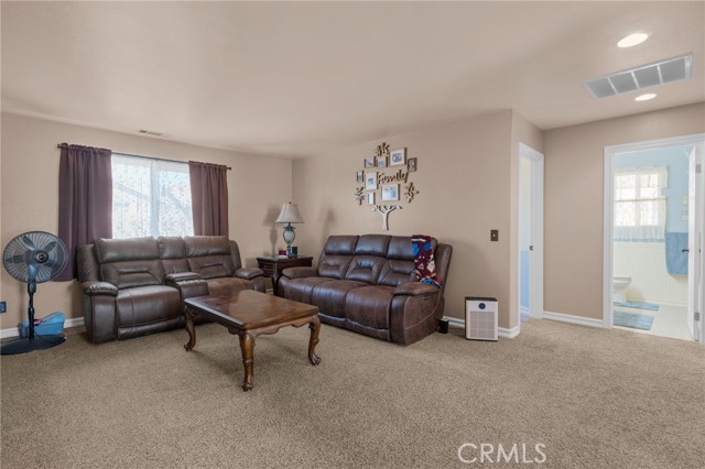 12776 Berrydale Street, Victorville CA: https://media.crmls.org/medias/07dc1b55-70ee-4e15-984e-5494c6db8f96.jpg