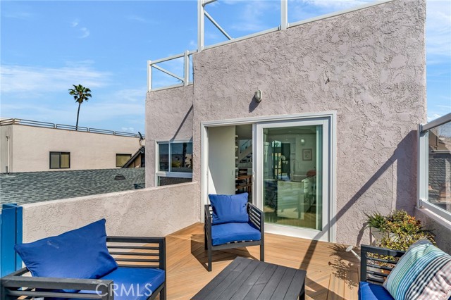 15 69th Place, Long Beach CA: https://media.crmls.org/medias/07dc28dd-6789-4584-a31b-b07c1688f737.jpg
