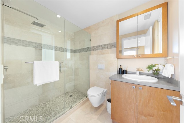 3355 Alta Laguna Boulevard, Laguna Beach CA: https://media.crmls.org/medias/07dc9753-992f-4cea-8057-93fa97b9711d.jpg