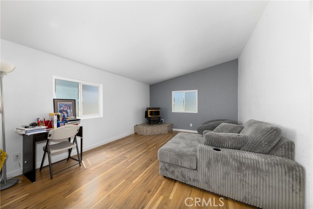 Detail Gallery Image 15 of 30 For 38448 95th St, Palmdale,  CA 93591 - 3 Beds | 2 Baths