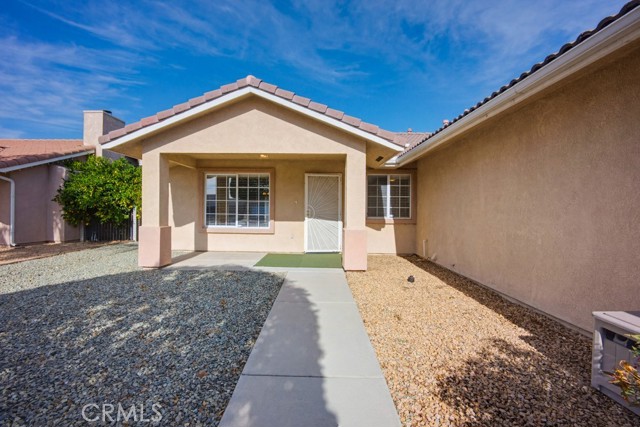 Detail Gallery Image 3 of 28 For 2998 Elder, Hemet,  CA 92545 - 3 Beds | 2 Baths