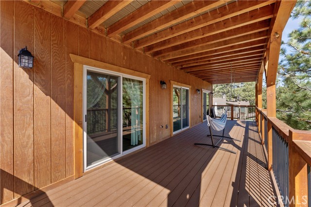 Detail Gallery Image 28 of 31 For 39033 Bayview Ln, Big Bear Lake,  CA 92315 - 5 Beds | 3 Baths