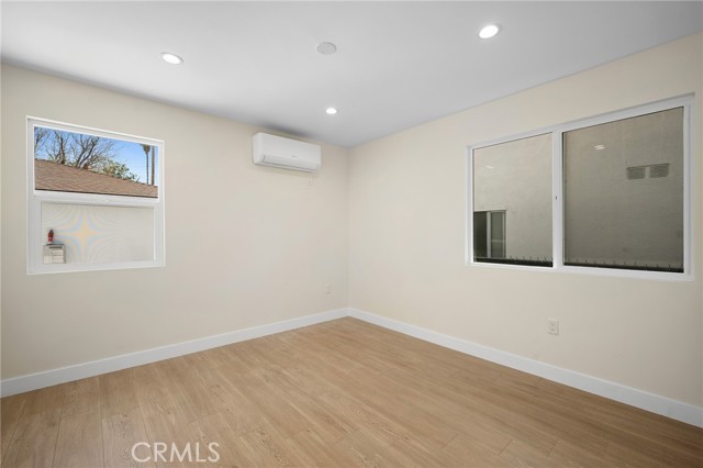 Detail Gallery Image 9 of 15 For 1007 W Angeleno Ave #102,  Burbank,  CA 91506 - 1 Beds | 1 Baths