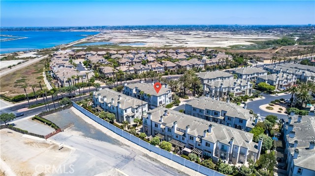 19281 Surf Drive, Huntington Beach CA: https://media.crmls.org/medias/07e1506d-cc16-412b-a362-ab1802b5b00a.jpg