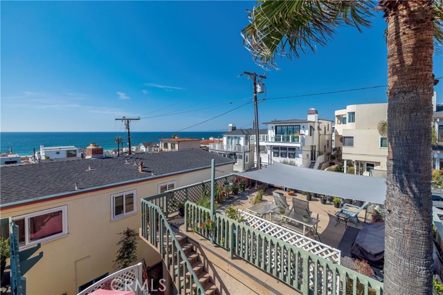 235 34th Street, Hermosa Beach, California 90254, 4 Bedrooms Bedrooms, ,3 BathroomsBathrooms,Residential,Sold,34th,SB22226722