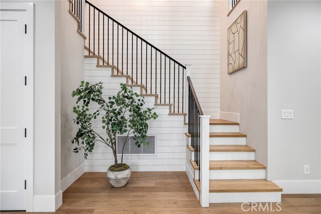 Detail Gallery Image 24 of 75 For 1820 9th St, Manhattan Beach,  CA 90266 - 6 Beds | 6/1 Baths