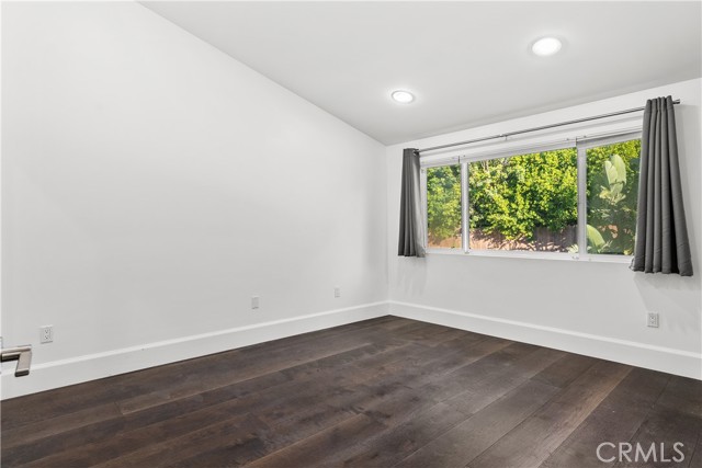 16544 Park Lane Drive, Los Angeles CA: https://media.crmls.org/medias/07e24317-bd11-4796-86ab-031adaa2c715.jpg