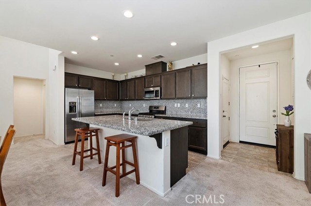 Detail Gallery Image 14 of 32 For 1533 Garnet Ct, Beaumont,  CA 92223 - 3 Beds | 2/1 Baths
