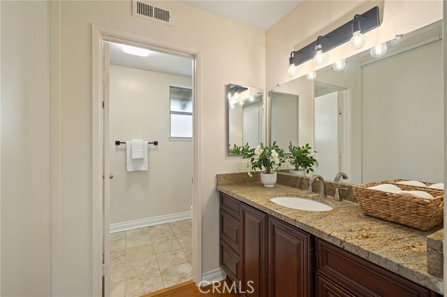 Detail Gallery Image 29 of 61 For 77 Greenbough #155,  Irvine,  CA 92614 - 3 Beds | 2 Baths
