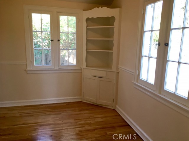 11958 Sarah Street, Valley Village CA: https://media.crmls.org/medias/07e37738-5d59-4cef-b739-a44532026143.jpg