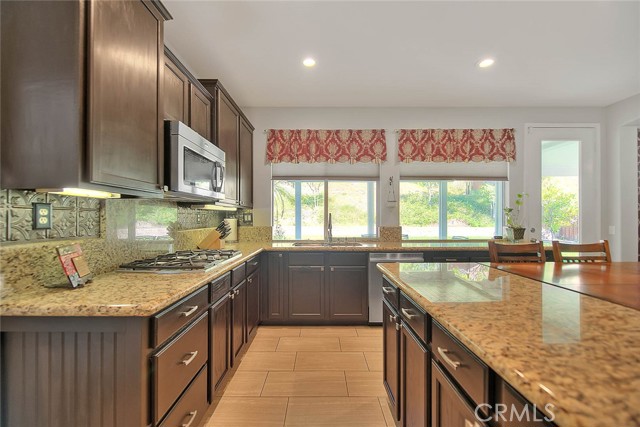 8758 Aspen Court, Riverside CA: https://media.crmls.org/medias/07e3c578-1611-4283-ad67-9ff21586af7b.jpg
