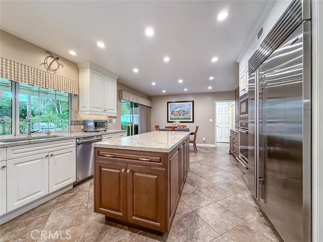 17512 Superior Street photo 14