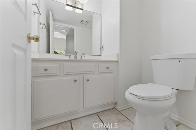 Detail Gallery Image 15 of 55 For 1000 Henrietta, Placentia,  CA 92870 - 3 Beds | 2/1 Baths