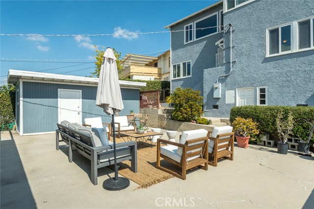 Detail Gallery Image 45 of 72 For 1827 Hollyvista Ave, Los Angeles,  CA 90027 - 3 Beds | 3/1 Baths