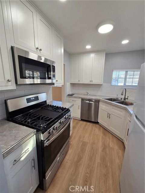 4678 W 132nd Street, Hawthorne CA: https://media.crmls.org/medias/07e5ce10-99d1-4896-8891-97d8e800e0ed.jpg