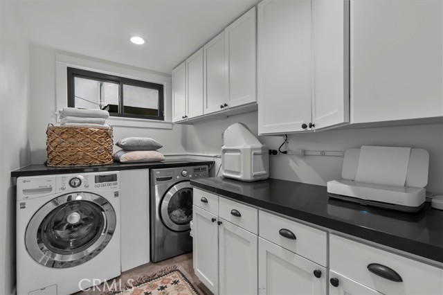 1012 10th Street, Manhattan Beach CA: https://media.crmls.org/medias/07e76f14-e9f4-4631-8775-f905e9016613.jpg