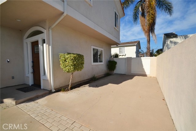 Detail Gallery Image 23 of 23 For 2203 Harriman Ln #B,  Redondo Beach,  CA 90278 - 4 Beds | 2/1 Baths