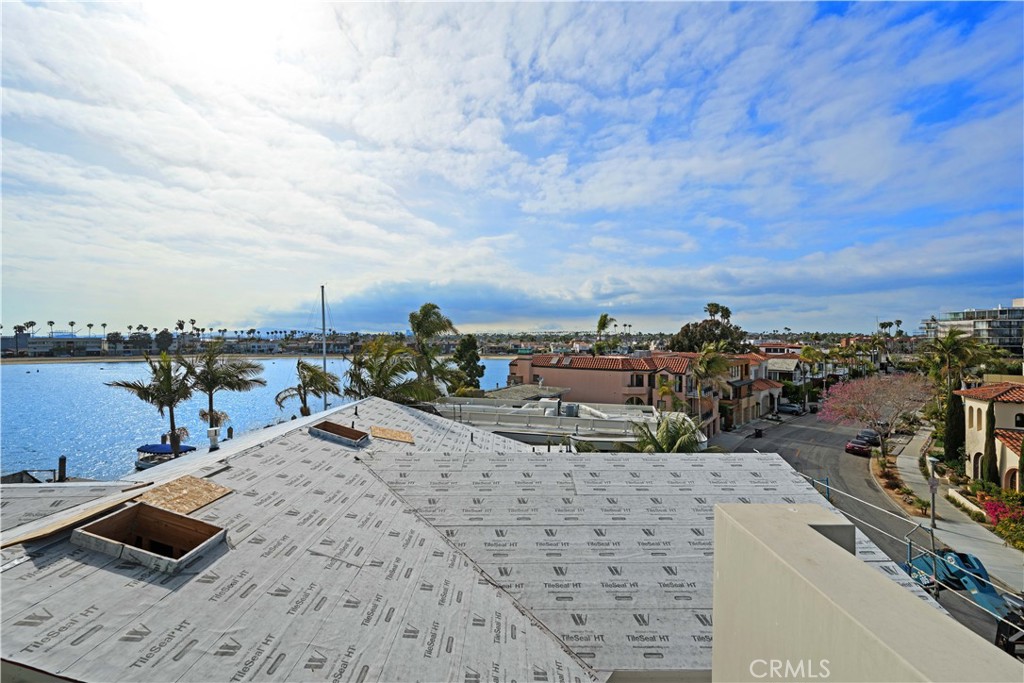 https://media.crmls.org/medias/07e81f1f-891a-4009-a013-9e0d3e7217e5.jpg?preset=X-Large