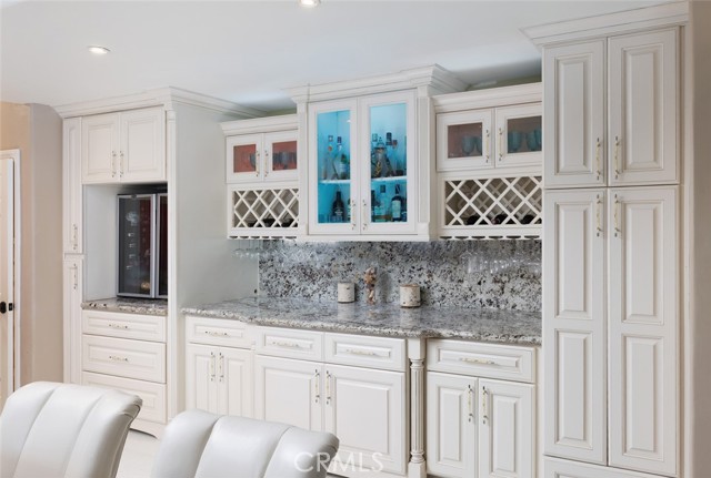 Detail Gallery Image 6 of 20 For 415 8th St, Huntington Beach,  CA 92648 - 3 Beds | 3/2 Baths