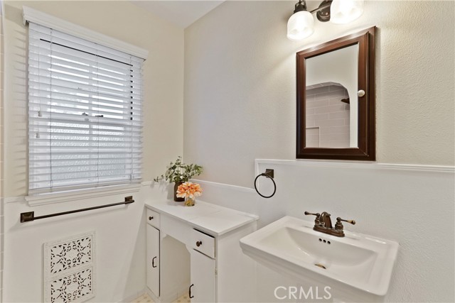 Detail Gallery Image 36 of 54 For 13707 Philadelphia, Whittier,  CA 90601 - 2 Beds | 2 Baths
