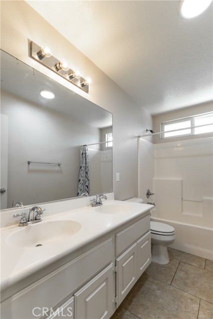 Detail Gallery Image 15 of 36 For 1883 Jasmine Ct, San Jacinto,  CA 92583 - 4 Beds | 2/1 Baths