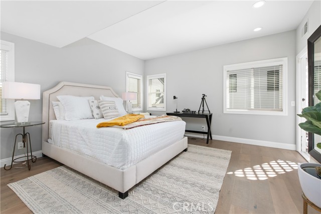 Detail Gallery Image 17 of 32 For 608 Poinsettia Ave #B,  Corona Del Mar,  CA 92625 - 2 Beds | 2/1 Baths