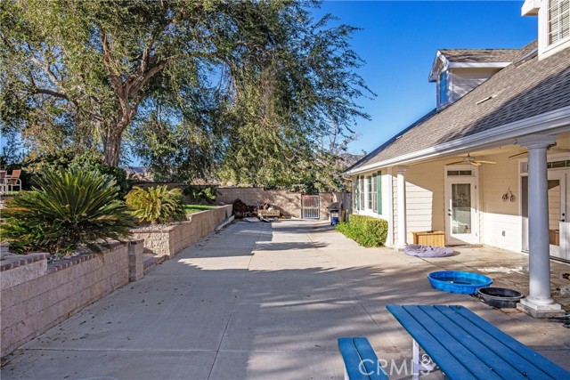 Detail Gallery Image 11 of 41 For 40065 90th St, Leona Valley,  CA 93551 - 5 Beds | 5/1 Baths