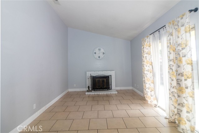 Detail Gallery Image 8 of 26 For 13981 Elmwood Ct, Moreno Valley,  CA 92553 - 2 Beds | 1 Baths