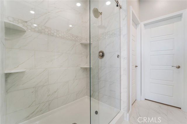 Detail Gallery Image 10 of 27 For 19197 Tideline Ct, Huntington Beach,  CA 92648 - 4 Beds | 2/1 Baths