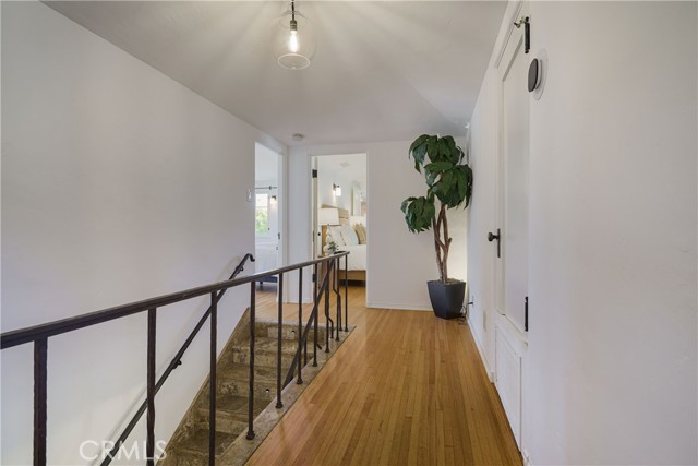 Detail Gallery Image 31 of 63 For 516 E Stocker St, Glendale,  CA 91207 - 4 Beds | 3 Baths