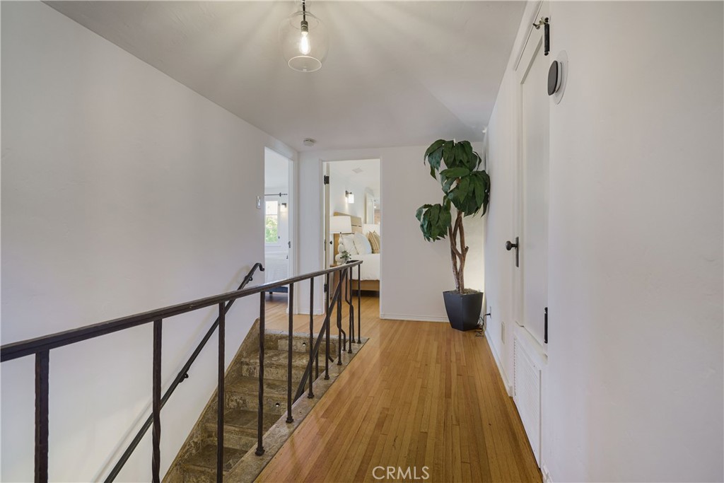 1521 N Columbus Avenue Glendale img 9
