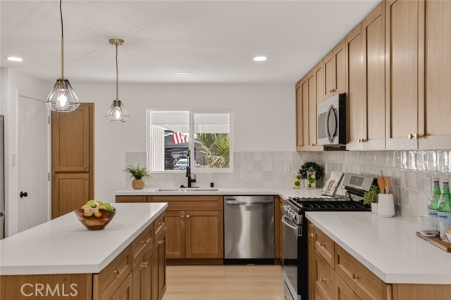 1717 Saint James Place, Placentia CA: https://media.crmls.org/medias/07ea90f3-b95c-4493-8c67-b810b15cb458.jpg