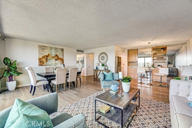 Detail Gallery Image 7 of 35 For 24055 Paseo Del Lago #1302,  Laguna Woods,  CA 92637 - 2 Beds | 2 Baths