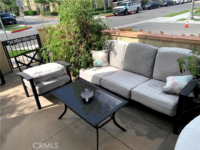 Detail Gallery Image 8 of 11 For 684 S Casita St, Anaheim,  CA 92805 - 3 Beds | 2/1 Baths