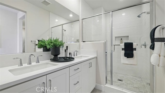 Detail Gallery Image 15 of 28 For 1750 E Park St #20,  Anaheim,  CA 92805 - 3 Beds | 2/1 Baths