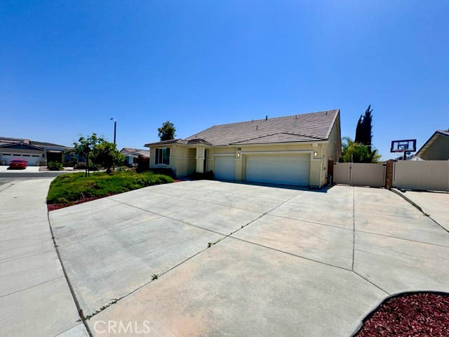 Detail Gallery Image 2 of 51 For 34726 Yellow Root St, Winchester,  CA 92596 - 3 Beds | 2 Baths