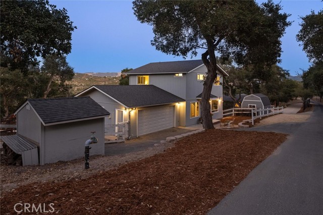 Detail Gallery Image 25 of 54 For 1301 - 1305 Corberosa Dr, Arroyo Grande,  CA 93420 - 6 Beds | 4/1 Baths