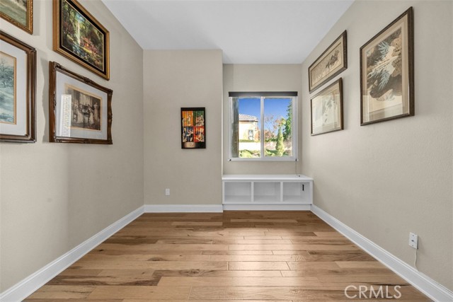 Image 32 of 57 For 468 Calle Canela