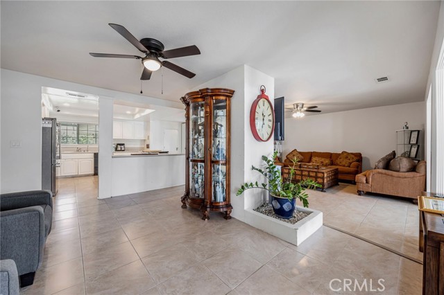 1363 N San Antonio Ave, Upland CA: https://media.crmls.org/medias/07ec62d2-e8b4-4679-a960-b6a85eac375e.jpg