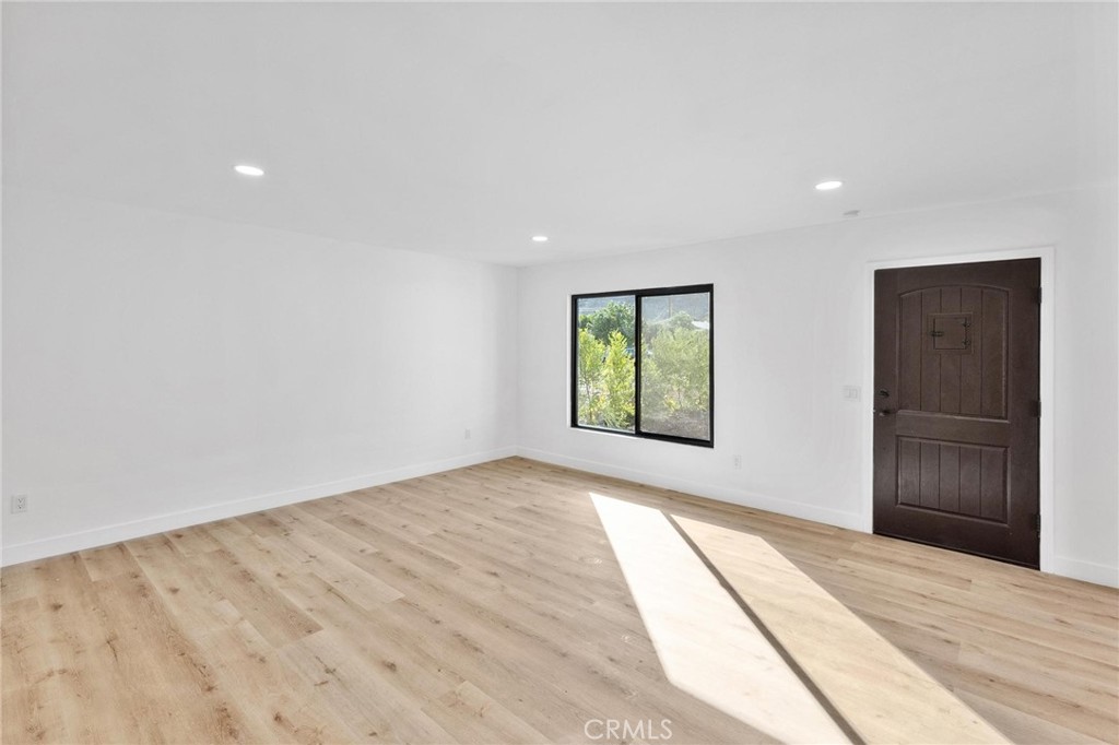 MLS #IV25257587 image #4