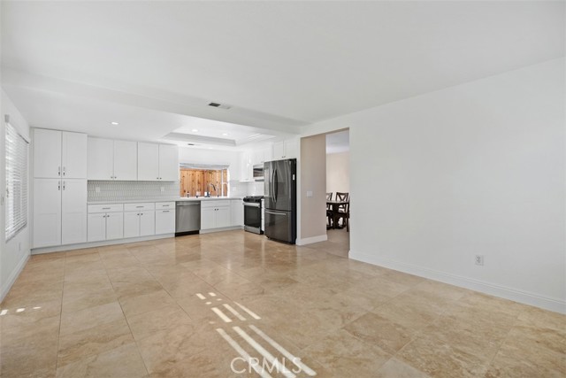 Detail Gallery Image 13 of 29 For 24912 Barclay, Laguna Niguel,  CA 92677 - 4 Beds | 2/1 Baths