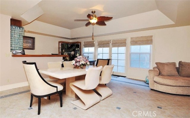 30120 Avenida Celestial, Rancho Palos Verdes CA: https://media.crmls.org/medias/07ede46d-e18f-446e-8f93-021fdef827fd.jpg
