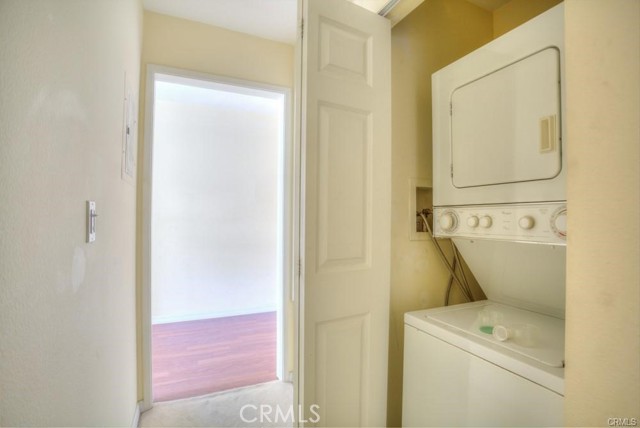 Detail Gallery Image 32 of 35 For 1601 Hilts Ave #3,  Los Angeles,  CA 90024 - 2 Beds | 2/1 Baths