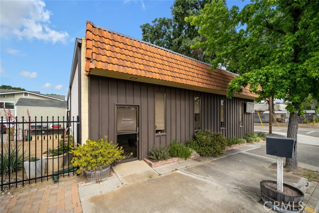 1745 Riverside Avenue, Paso Robles, California 93446, ,Commercial Lease,For Rent,1745 Riverside Avenue,CRNS25123796