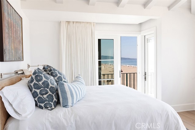 Detail Gallery Image 25 of 62 For 300 the Strand, Manhattan Beach,  CA 90266 - 4 Beds | 7/2 Baths