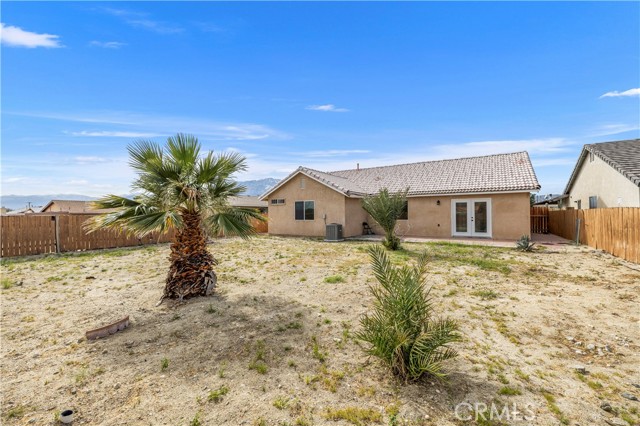 Image 17 of 19 For 13780 Del Ray