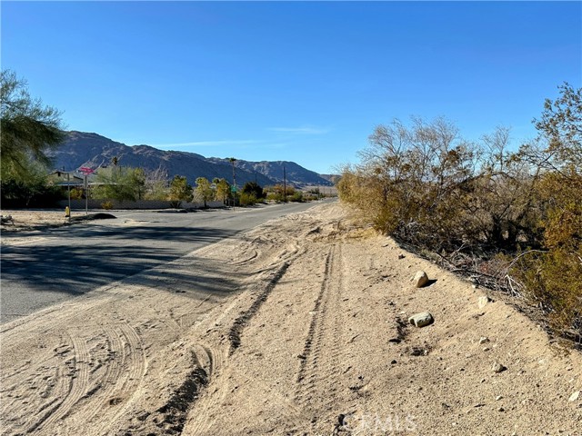 Detail Gallery Image 9 of 10 For 6 Baseline Rd, Twentynine Palms,  CA 92277 - – Beds | – Baths