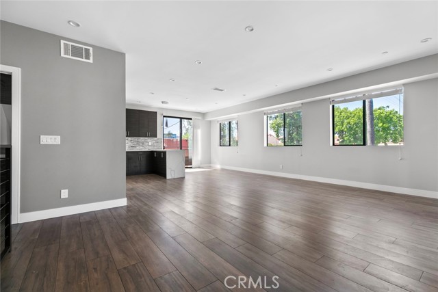 Detail Gallery Image 7 of 37 For 14438 Tiara St, Sherman Oaks,  CA 91401 - 3 Beds | 2/1 Baths
