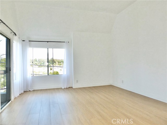 Detail Gallery Image 14 of 21 For 4739 E 4th, Long Beach,  CA 90814 - 2 Beds | 2 Baths