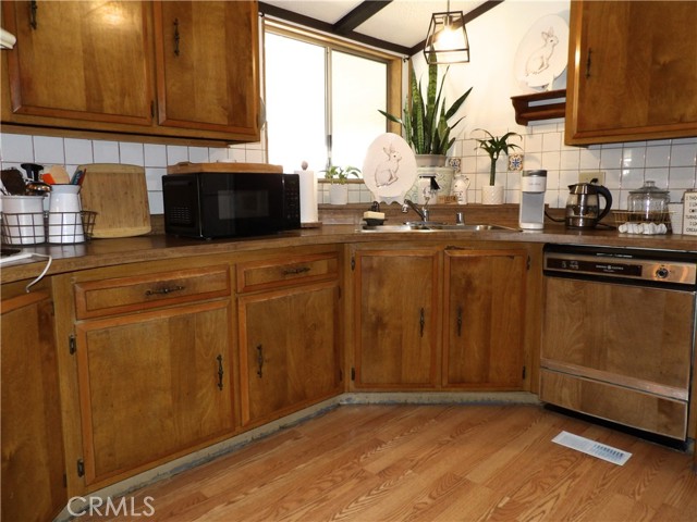 27701 Murrieta Road, Menifee CA: https://media.crmls.org/medias/07f1e0b5-5343-443c-8d90-b73a85a03b1c.jpg